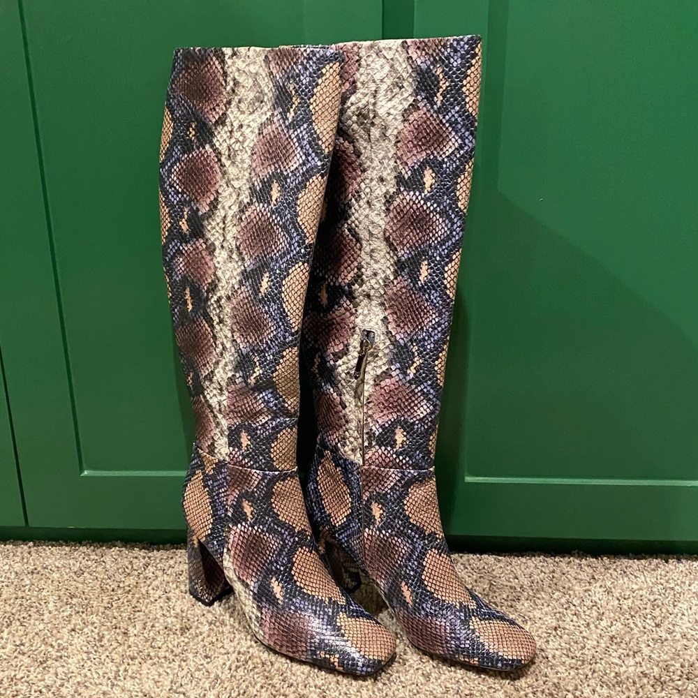 NWB Sam Edelman croc embossed knee high boots